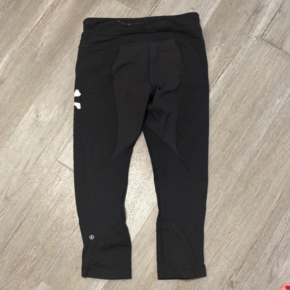 lululemon athletica Black Skull Leggings - Picture 2 of 4